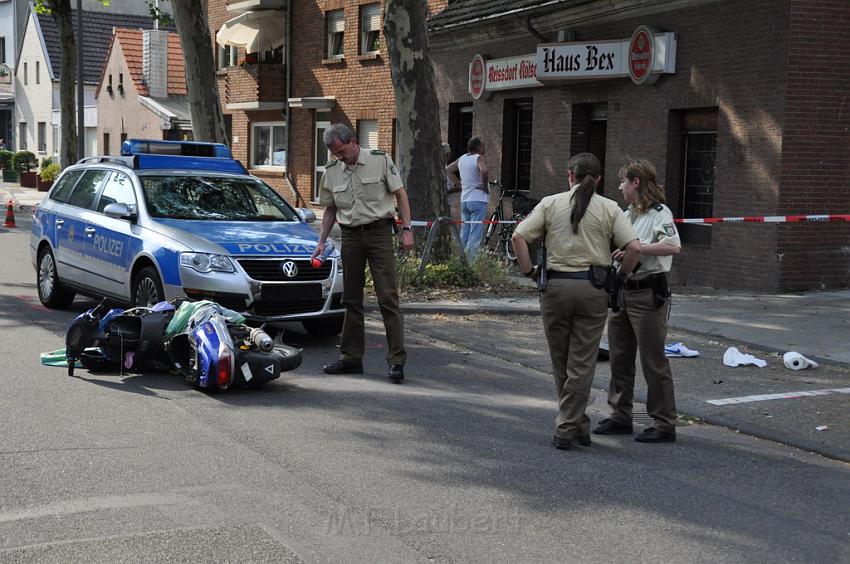 VU nach Verfolgungsfahrt Koeln Ossendorf Frohnhofstr P33.JPG